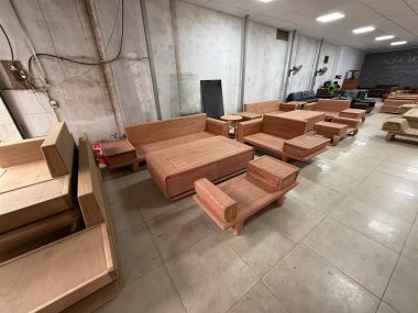 Sofa chân đứng tay vẫy HT04